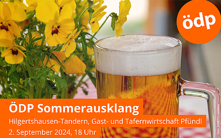 Bierkrug mit Blume